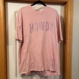 Pink 'Howdy' Graphic Short Sleeve Tee